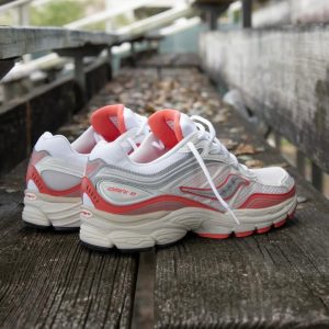 کتونی مردانه Saucony مدل Progrid Omni 9 | کفش مردانه | تاناسنتر