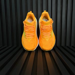 کتونی Saucony Hurricane 24