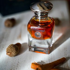 عطر اکستریت دی پرفیوم یونیسکس کیوانی مدل ریپرسد ویسپرز با رایحه گرم حجم ۵۰ میلی‌لیتر