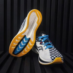 کتونی مردانه Saucony مدل Endorphin Pro 2 | کفش مردانه | تاناسنتر
