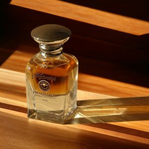 عطر اکستریت دی پرفیوم زنانه کیوانی مدل فارماکن با رایحه گرم حجم ۵۰ میلی لیتر | عطر و ادکلن | تاناسنتر