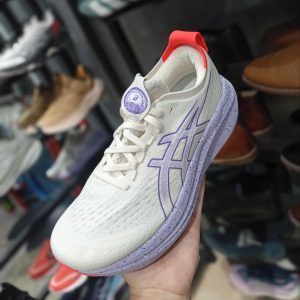 کتونی زنانه ASICS مدل GEL-NIMBUS 27 | کتونی زنانه | تاناسنتر