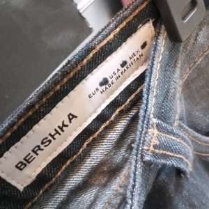 شلوار جین زنانه بگ کاستوم طرح ستاره برند Bershka | شلوار جین | تاناسنتر