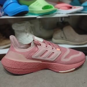 کتونی زنانه adidas مدل Ultraboost 22